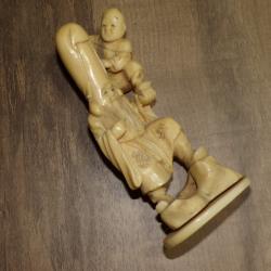 STATUETTE OKIMONO DIEU DU BONHEUR XIX&egrave;me SIECLE