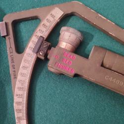 Clinom&egrave;tre de campagne Mk IV , 1918, premi&eacute;re guerre mondial. avec son &eacute;tui cuir.