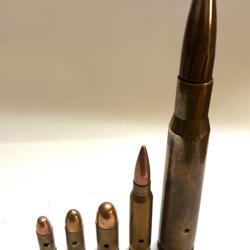 Lot de 5 munitions neutralis&eacute;es 7,65 -  9 para - 11,43 - 300 Savage - 12.7 percut&eacute;es, vid&eacute;es, perc&eacute;e