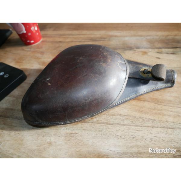 Etui cuir de Revolver 1892 dit jambon avec tampon de r�ception