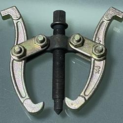 ARRACHE VOLANT ROULEMENT 2 BRANCHES 4"