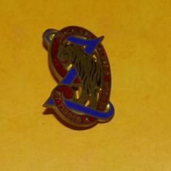 9&deg; R&eacute;giment de Zouaves, 37 mm, &eacute;mail, dos lisse, bol&eacute;ro grav&eacute;, FABRICANT DRAGO PARIS ,HOMOLOGATION 1