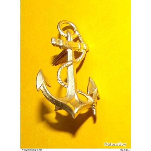 ANCRE DE MARINE POUR KEPI , CALOT OU CASQUE , 40 MM , FABRICANT SANS , HOMOLOGATION SANS  , BON ETAT