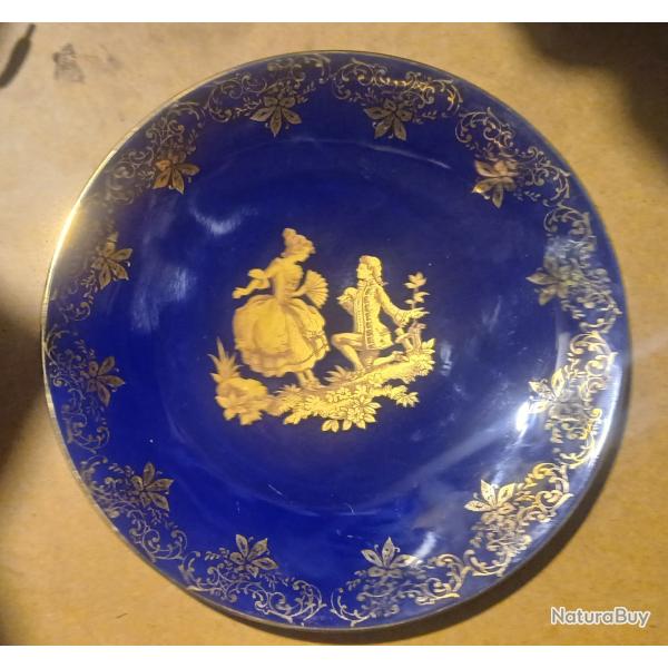 BELLE ASSIETTE EN PORCELAINE D'ART LIMOGE