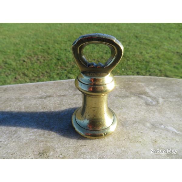 Ancien poids anglais de forme de cloche en bronze dor� patin� de 1 Pound - Angleterre (XIX�)