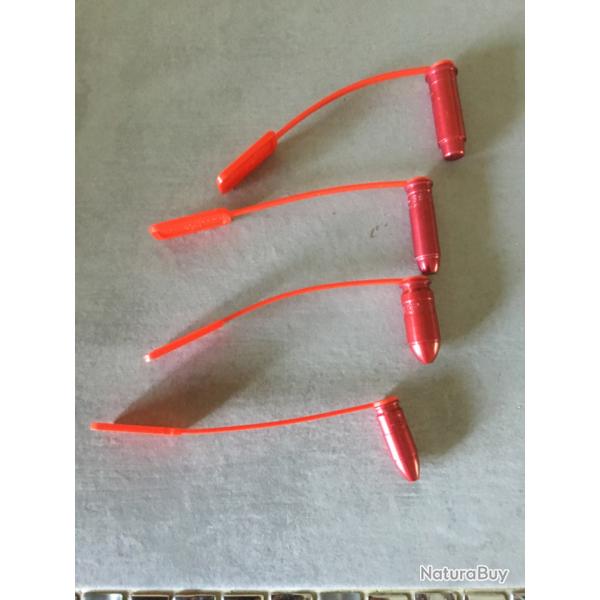 Lot de 4 t�moins / drapeaux de chambre neuf