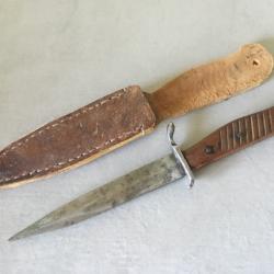 Superbe couteau de bottes ou tranch&eacute;e Allemand WW1 et probable r&eacute;utilisation WW2