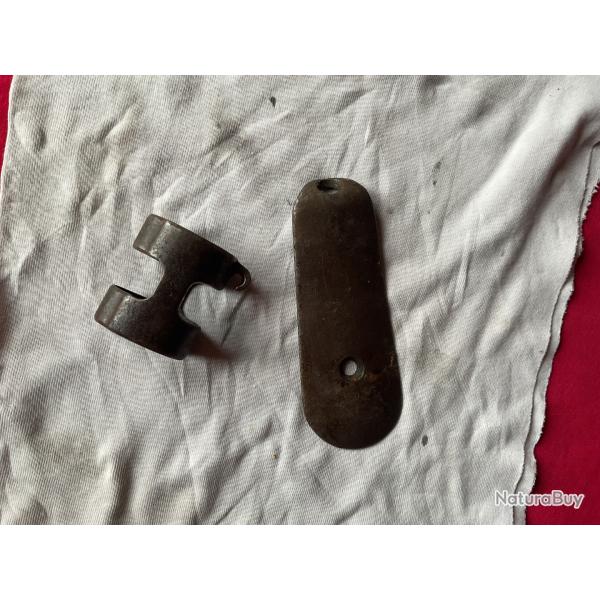 Lot plaque de couche et embouchoir pour fusil Mauser, pas de prix de r�serve