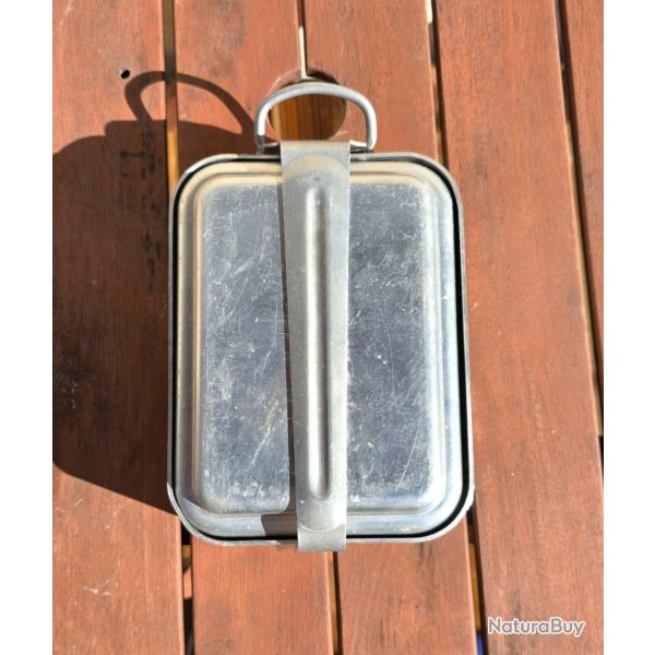 Gamelles militaires 3 en 1 en aluminium.