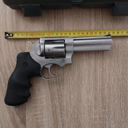 REVOLVER RUGER GP100