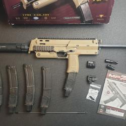MP7 Tokyo Marui GBBR + 5 chargeurs