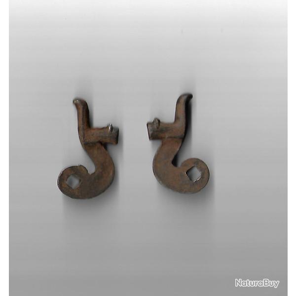 2 Chiens pour fusil � percussion -Droit & Gauche.