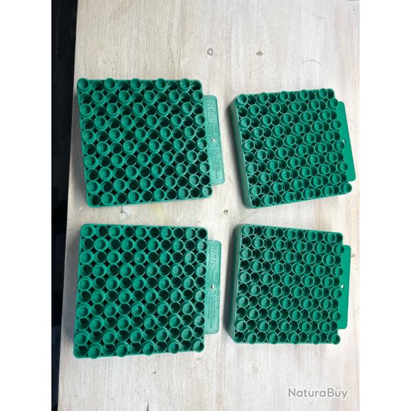 Lot 4 plateaux de chargement RCBS