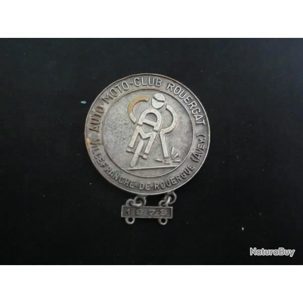 insigne broche auto moto club rouergat 1973
