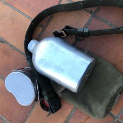 Lot bidon aluminium quart inox enveloppe de bidon et ceinturon toile