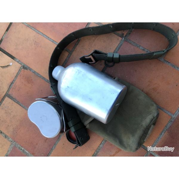 Lot bidon aluminium quart inox enveloppe de bidon et ceinturon toile