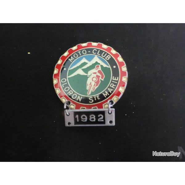 insigne broche moto club oloron ste marie 1982