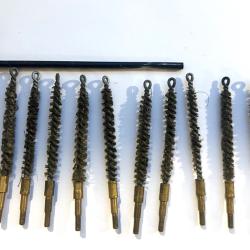 Lot de brosses de nettoyage d'occasion, pour 9 mm, (Mat 49, Mac 50) ou autre.