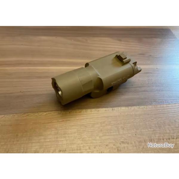 Lampe tactique adaptable rail picatinny