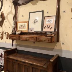 R&acirc;telier pour armes et coffre de rangement