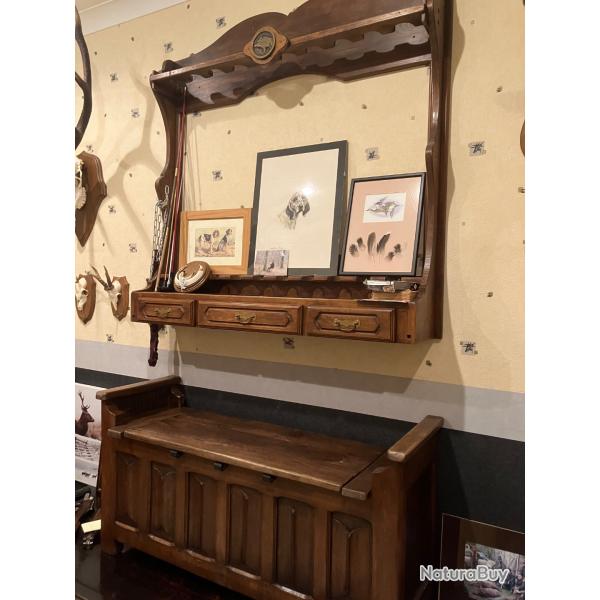 R�telier pour armes et coffre de rangement