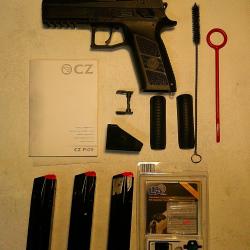 Pistolet "CZ P09" 9X19, vis&eacute;e "LPA" et 3 chargeurs 19 coups