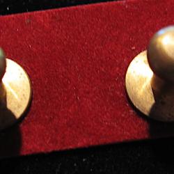 2 boutons de cartouchiere en laiton hauteur 13 mm avec vis