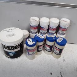 Lot de 14 pots de colorants peche