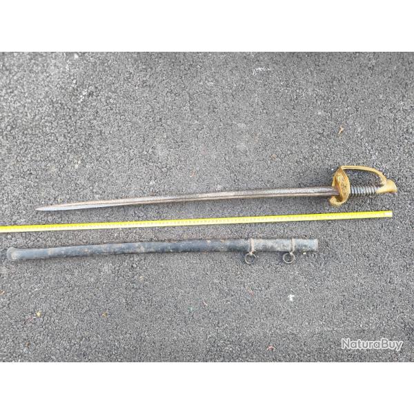 Sabre officier infanterie 1845 1855 poign�e corne + fourreau acier 2 anneaux (oxydation ancienne).