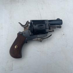 Tr&egrave;s jolie revolver bulldog 320 liege