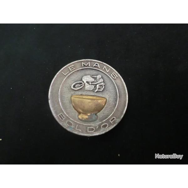 insigne broche  le mans  bol d'or