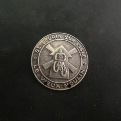 insigne broche  st seurin sur l'isle ""le vieux moulin