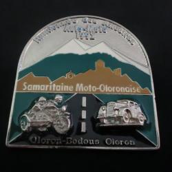 insigne broche randonn&eacute;e des anc&egrave;tres  auto  moto oloranaise  1992