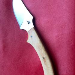 Couteau a d&eacute;pecer