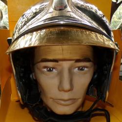 CASQUE DES SAPEURS POMPIERS FRANCAIS , FABRICATION FRANCAISE M.S.A GALLET ,&nbsp;AVEC DOUBLE VISIERE , NU