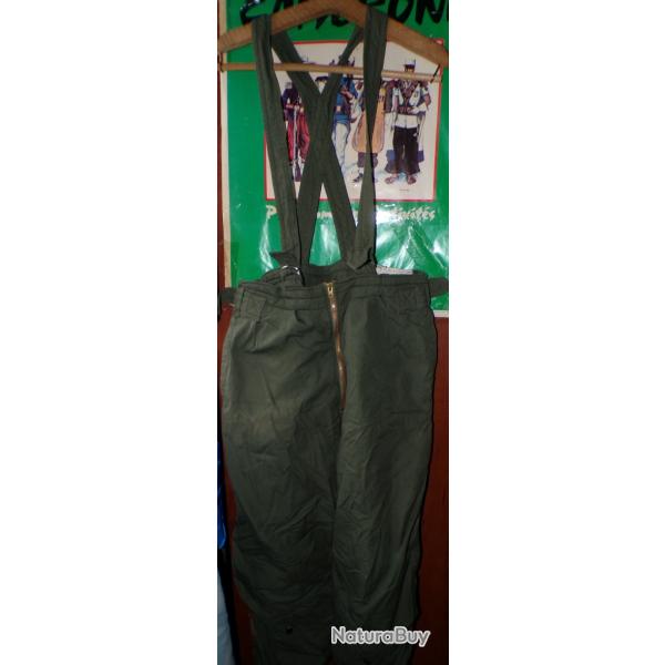 PANTALON DE PILOTE DE L'ARMEE DE L'AIR AVEC TAMPON 53 JE PENSE QUE C'EST L'ANNEE , TAILLE 76-80 SOIT