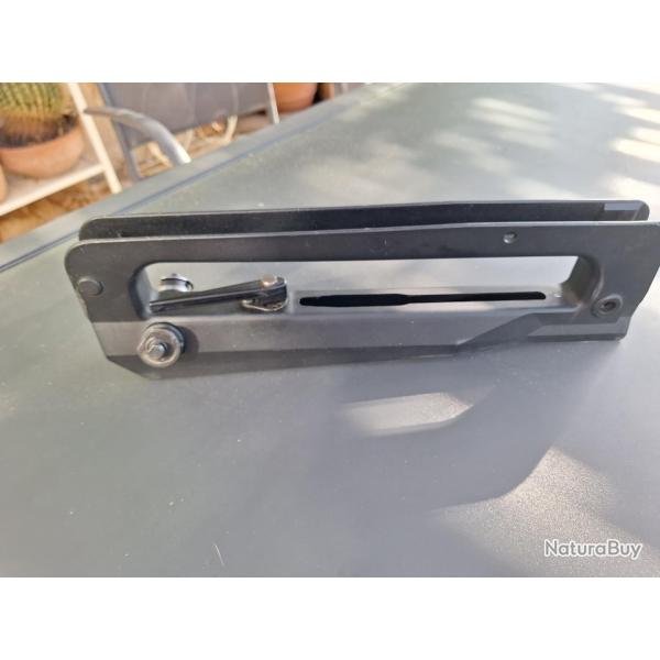 Poign�e de transport de FAMAS F1