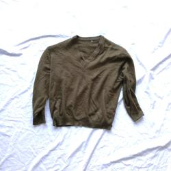 Uniforme - US138385b Sweater (pull-over &agrave; col V)
