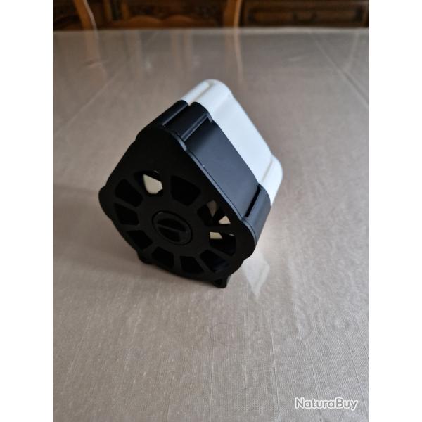 Lot de 2 distributeurs blanc et noir pour pastilles 19 mm ou 15 mm