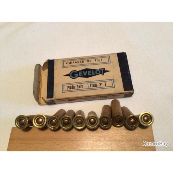 Une bo�te de10 cartouches 9m/m poudre noire