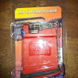 Verrou s&eacute;curit&eacute; AR 15 a clef