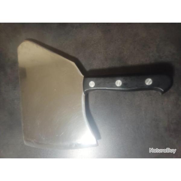 Couperet forg� *poids 1 kilos 650  Bargoin l' enclume ancienne fabrication , excellent �tat !!