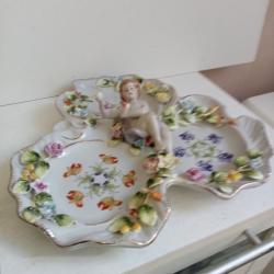 statuette en c&eacute;ramique &eacute;maill&eacute; plat sign&eacute; RB XIX&egrave;me hauteur 11 cm longueur 28cm