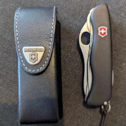 Couteau Victorinox Sentinel + &Eacute;tui Cuir V&eacute;ritable Victorinox