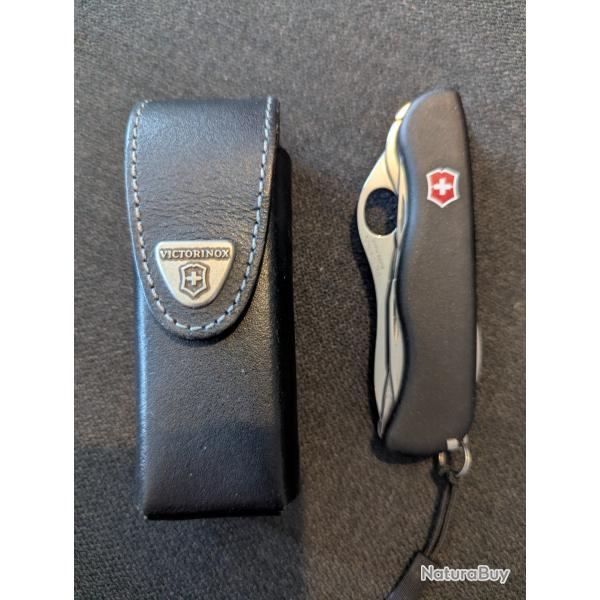 Couteau Victorinox Sentinel + �tui Cuir V�ritable Victorinox