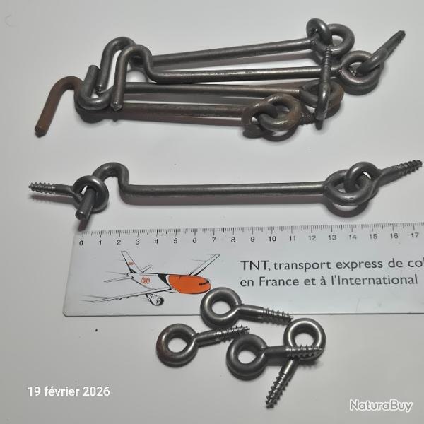 Lot de 5 crochets loquets tr�s anciens pour volets, porte, et les pitons
