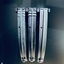 Support magn&eacute;tique pour 3 chargeurs AK 47 acier