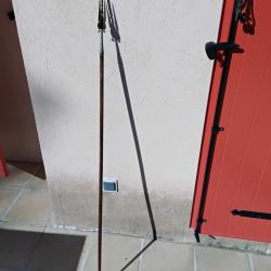 Lance de type orientale &agrave; plusieurs pointes