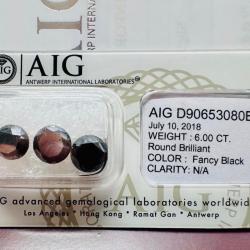 3 diamants noirs certifi&eacute;s AIG - 6 carats total - taille Round Brilliant
