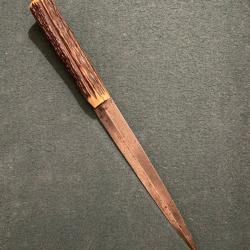 Dague de chasse ancienne &agrave; identifier longueur 28,5 cm
